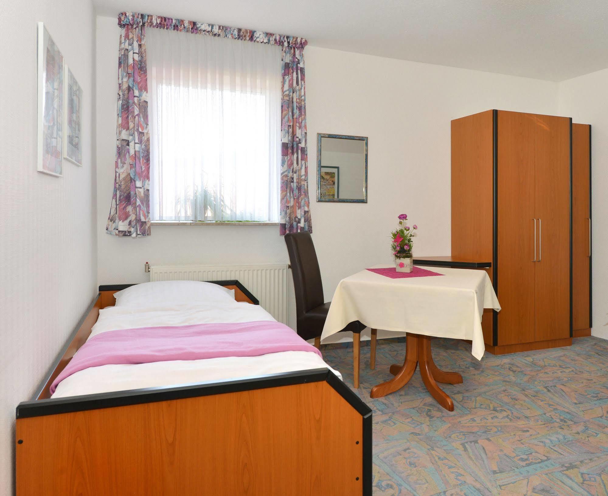 Rhön-Hotel Sonnenhof - Restaurant&Café Poppenhausen Kültér fotó